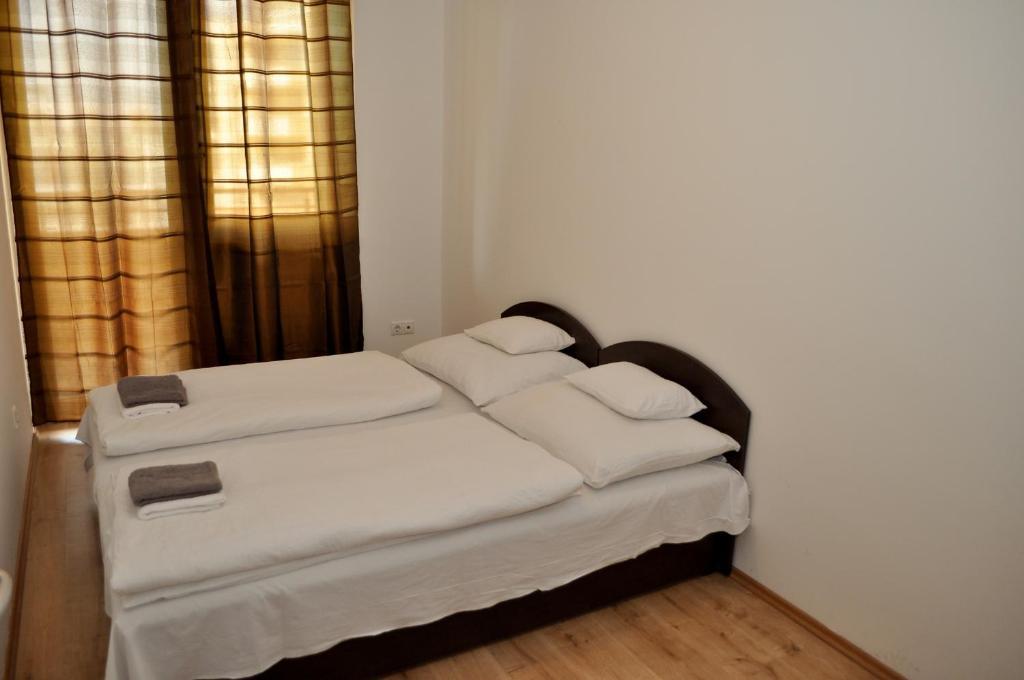 Tisza Palota Apartmanok Szeged Rum bild