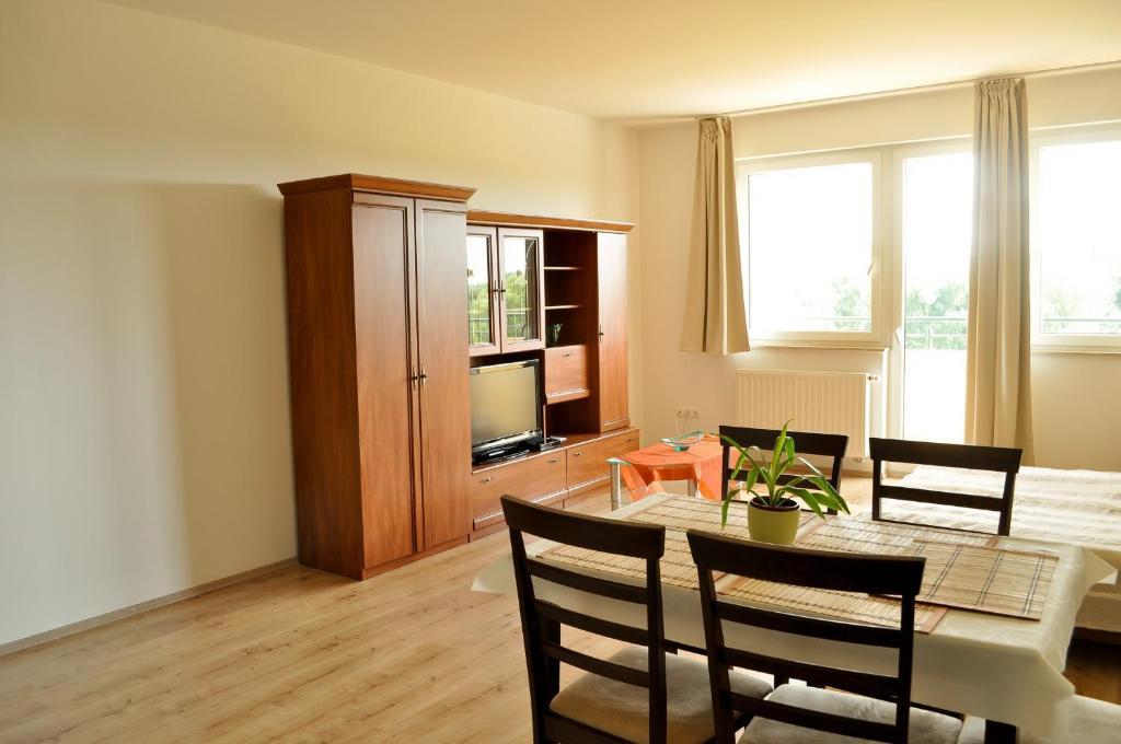 Tisza Palota Apartmanok Szeged Rum bild