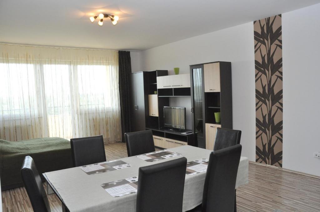 Tisza Palota Apartmanok Szeged Rum bild