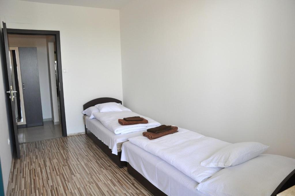 Tisza Palota Apartmanok Szeged Rum bild