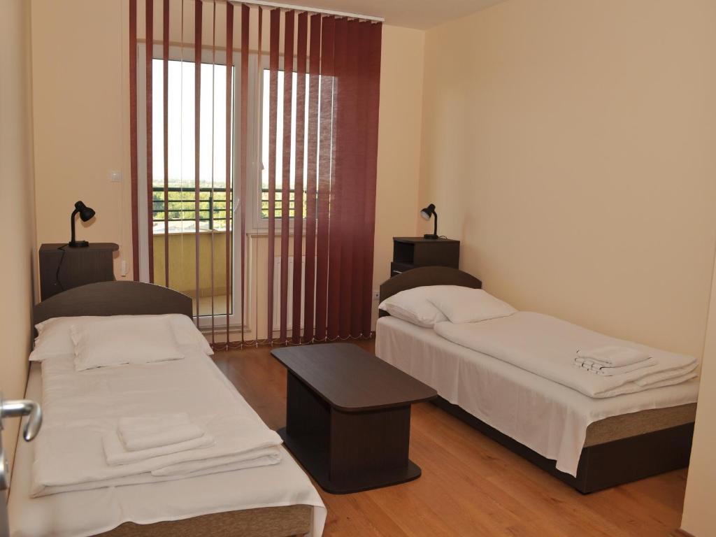 Tisza Palota Apartmanok Szeged Rum bild